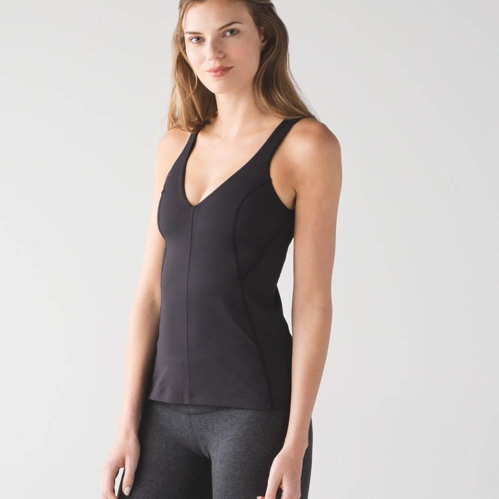 Lululemon Contour Tank Top - Size 6